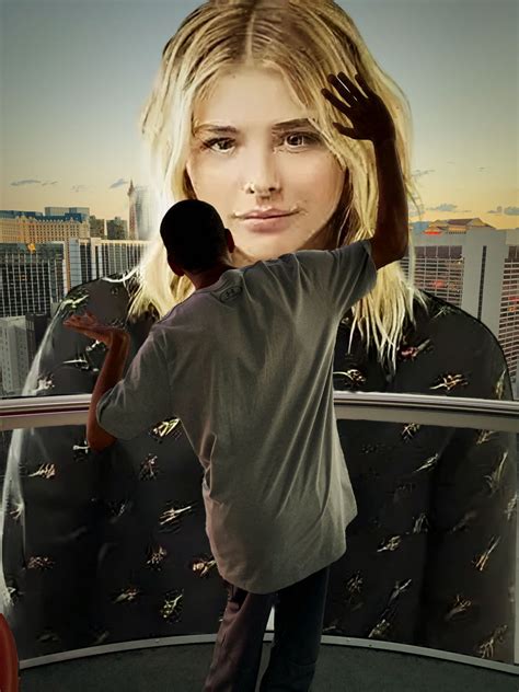 My main favorite Giantess Chloe Grace Moretz 8